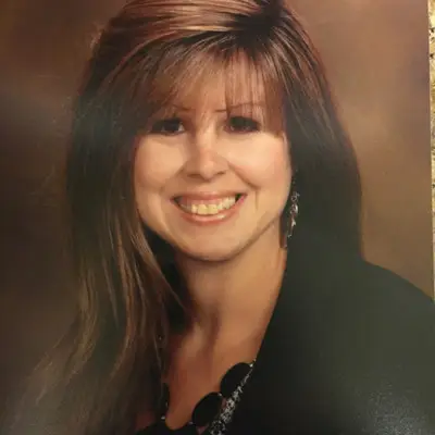 Kelly Pyles | Northern Kentucky Real Estate Amy Houston Team Kelly Pyles Northern Kentucky Real Estate